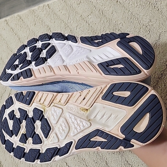 Hoka One One Arahi 5 Running Shoes - Picture 10 of 10